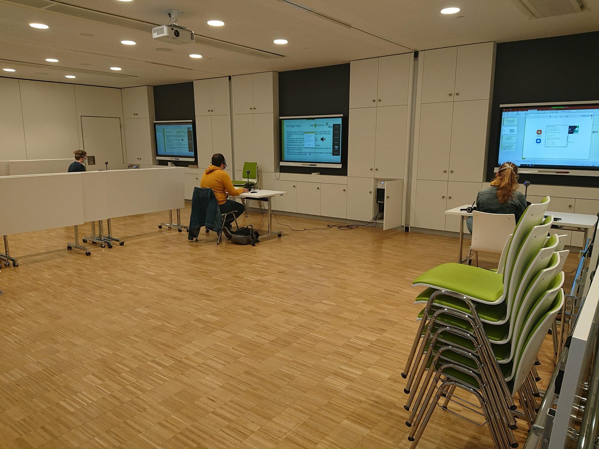 Livestream-Regie während der Corona-Online-Lehre
